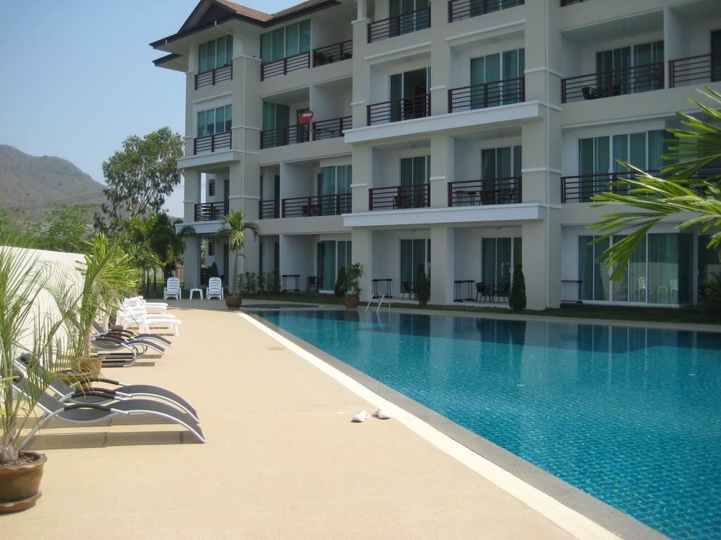 Tai-Pan Resort And Condominium Hua Hin Exterior photo