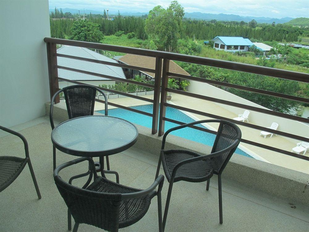 Tai-Pan Resort And Condominium Hua Hin Exterior photo