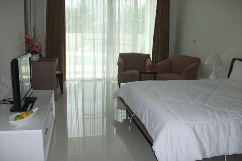 Tai-Pan Resort And Condominium Hua Hin Exterior photo