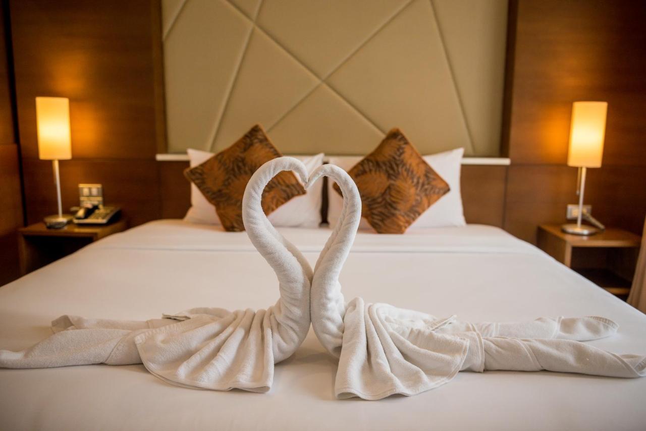 Tai-Pan Resort And Condominium Hua Hin Exterior photo